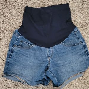 Maternity shorts